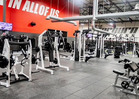 Afterburn Fitness Locations: weight machines at the valencia health club